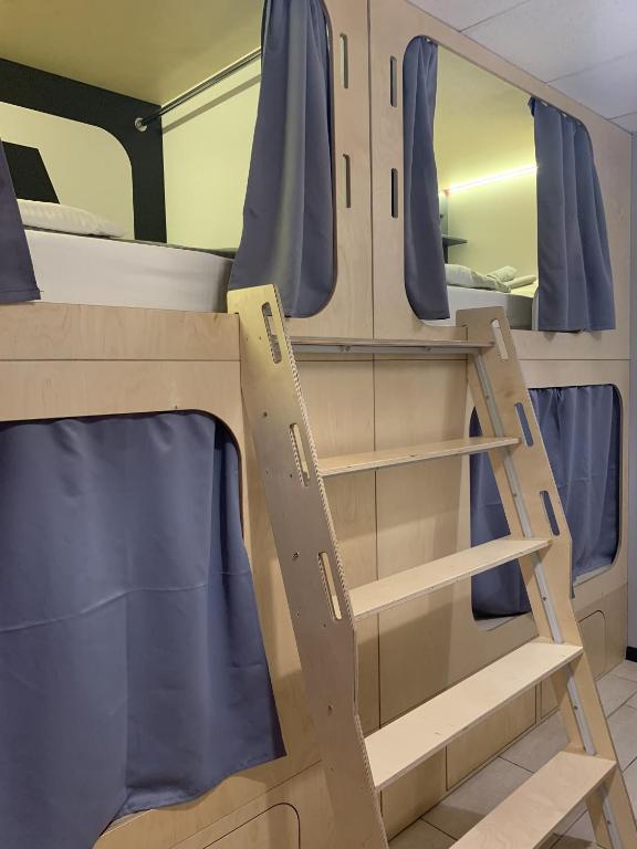 Bunk Bed in Male Dormitory Room (Upper Bed)