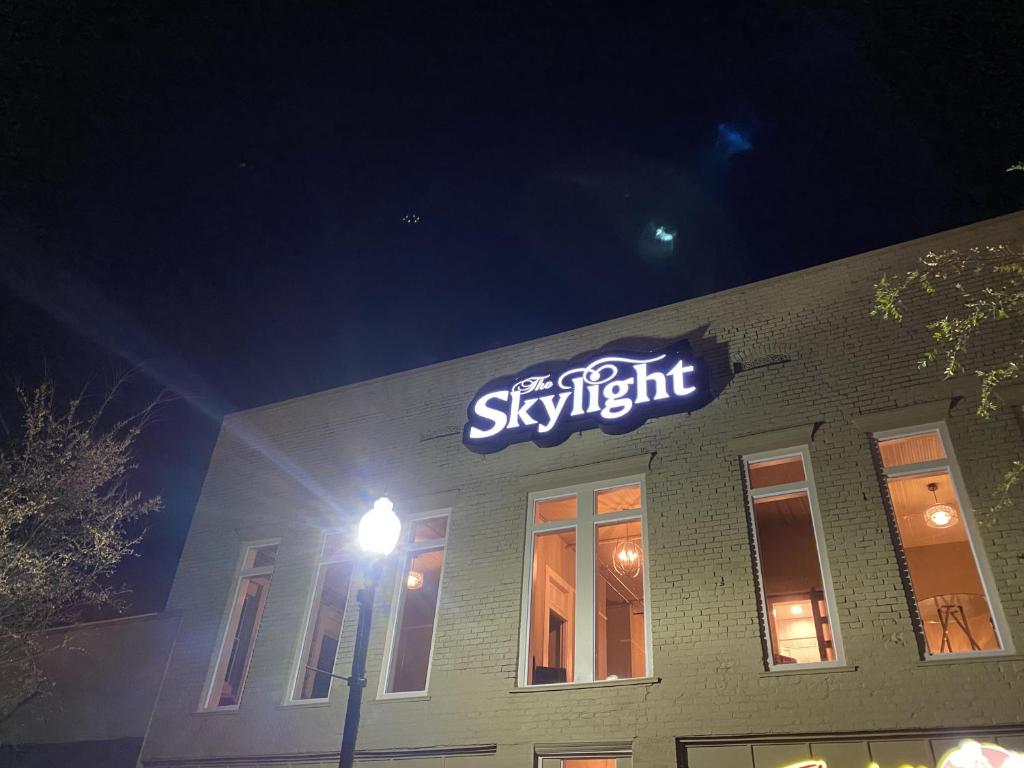 The Skylight — Hotel in Greenville (MS)