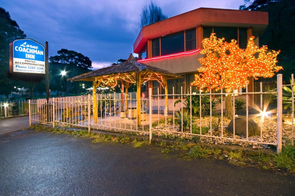Lorne Coachman Inn photo