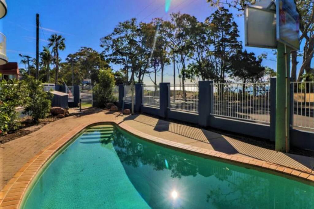 ATLANTIS unit 2 on the Esplanade HERVEY BAY photo