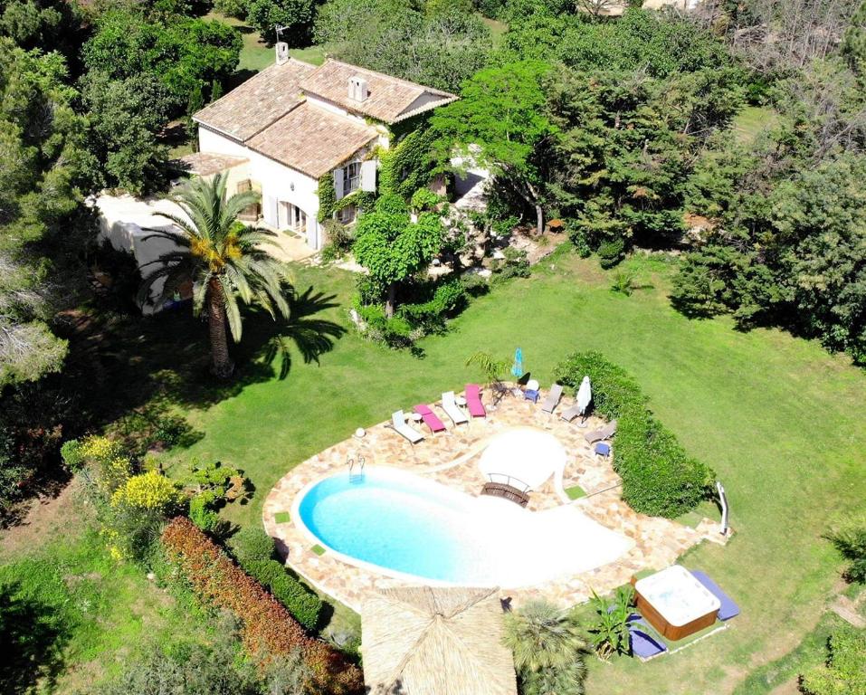 Feerie Love — Hotel in Le Muy
