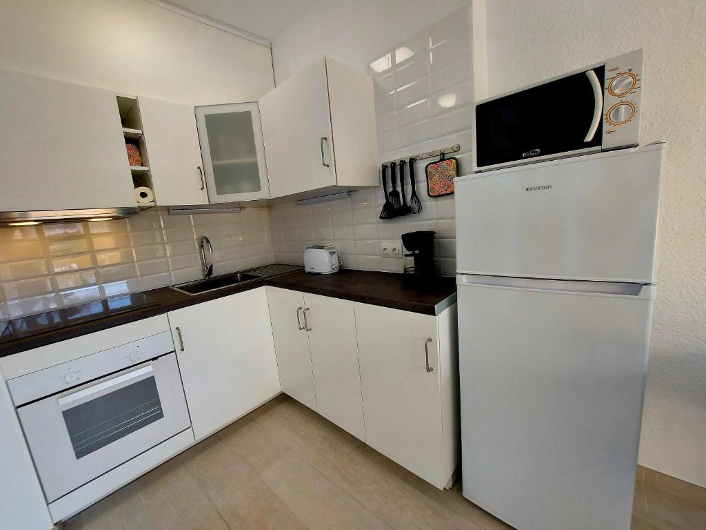 Sunny Cozy Nice Apartment LosCristianos WiFi,Pool - 5