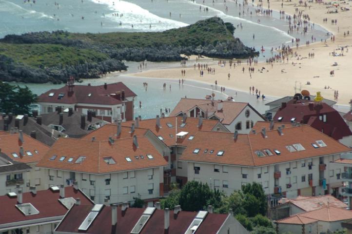 Apartamentos Playa del Sable 전경