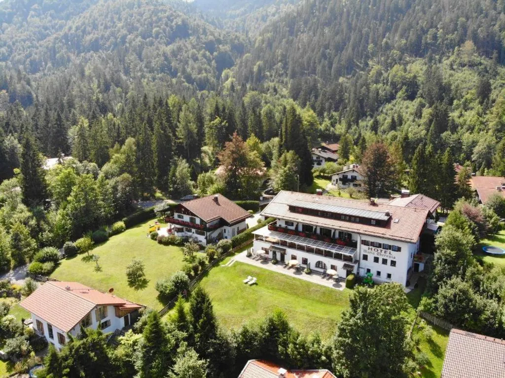 Gästehaus Hotel Maria Theresia, hotel in Schliersee