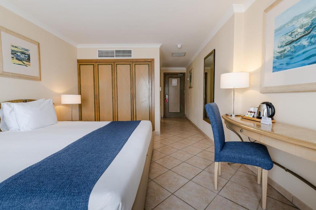 Maritim Antonine Hotel & Spa Photo 25