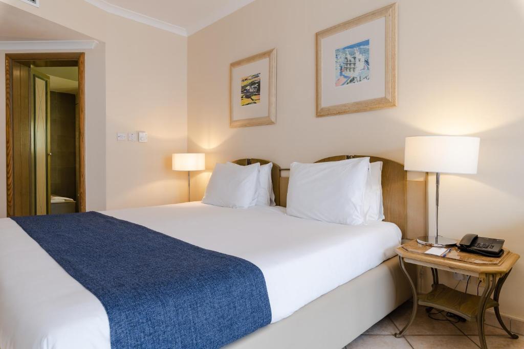 Maritim Antonine Hotel & Spa Photo 35