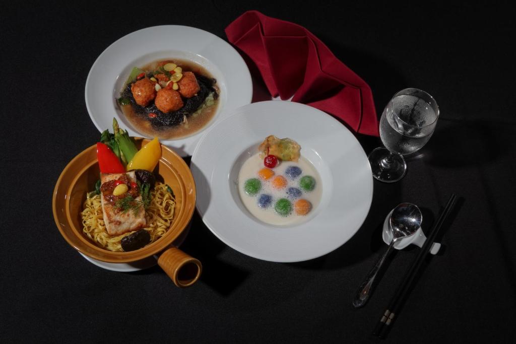 Yiyecek ve İçecekler