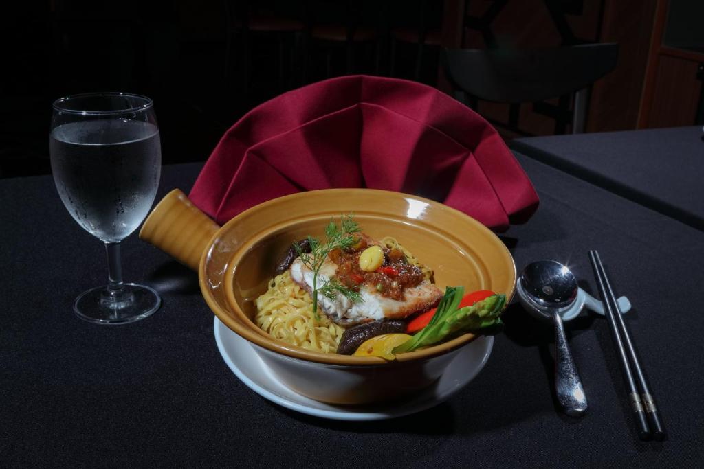 Yiyecek ve İçecekler