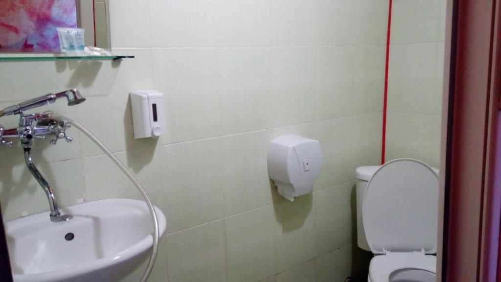 Hotel Isani photo