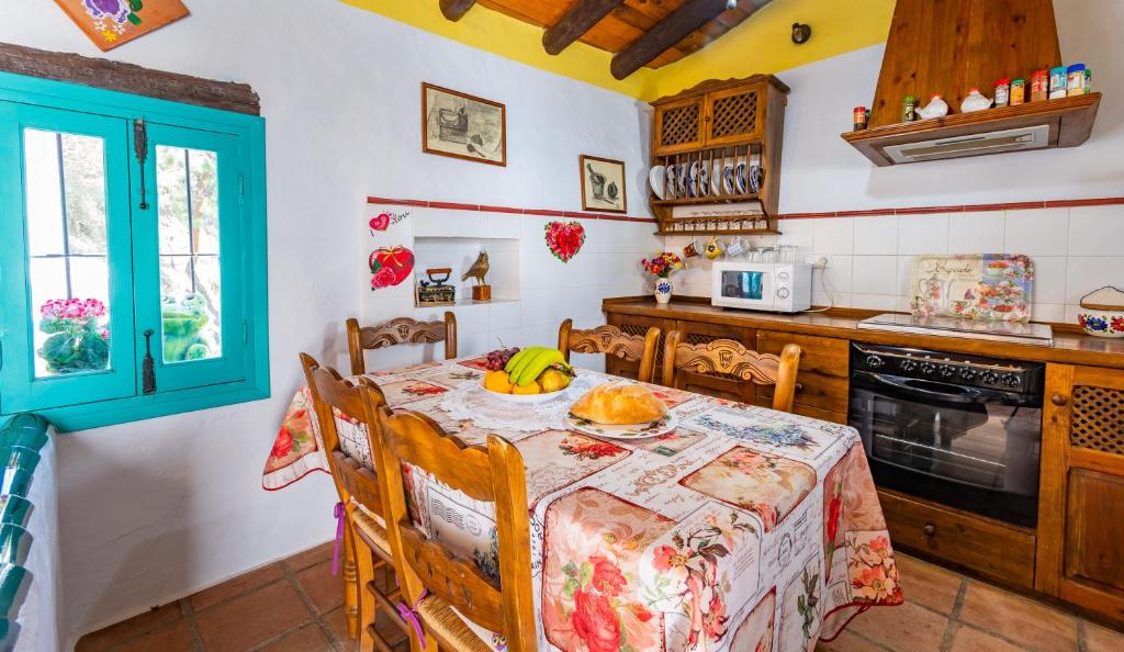 Casa Rosa, con encanto y piscina climatizada - 2