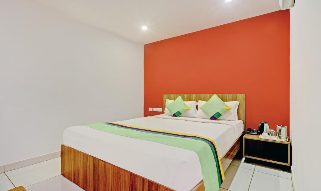 Capital O 19360 Sai Suites Inn photo