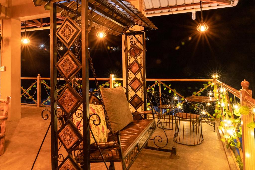 Mazel Tov Hostel Tirthan photo