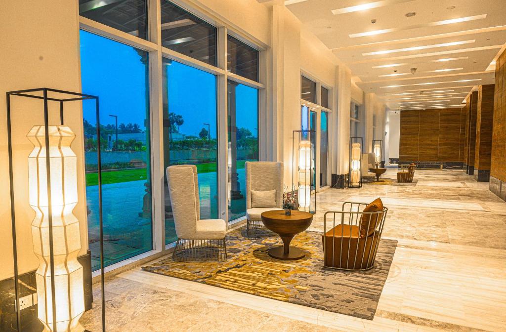 フロント・ロビー