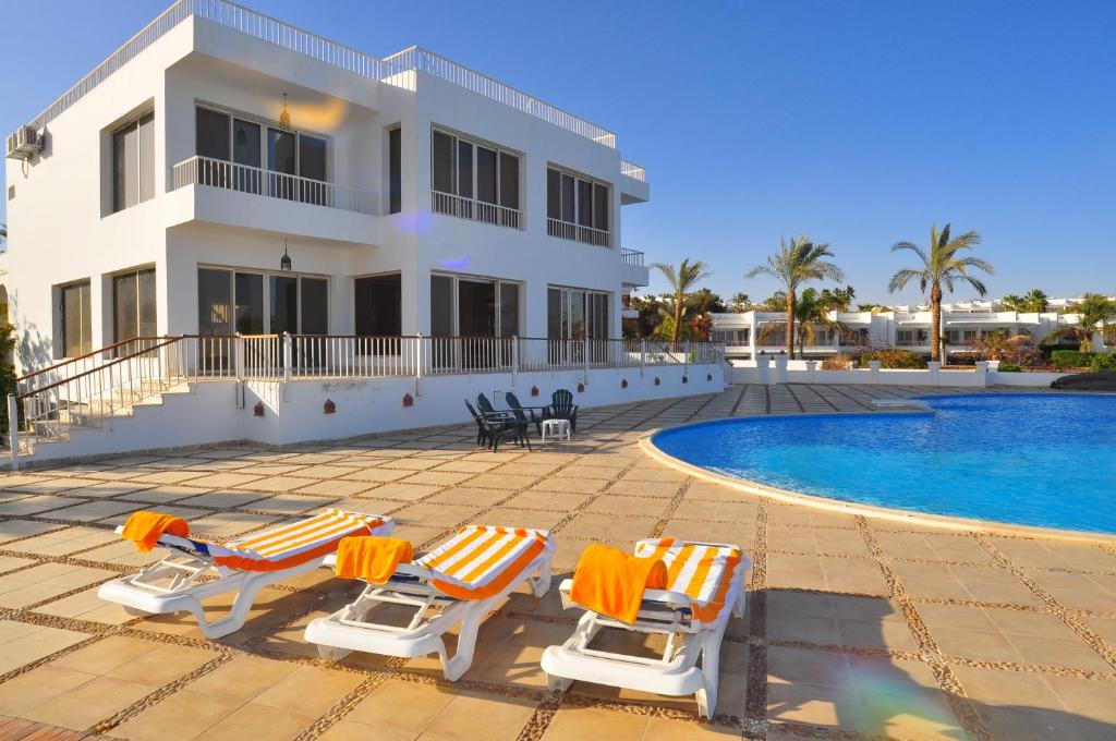 Swimming pool, Carlton Luxury Villa in Sharm El Sheikh
