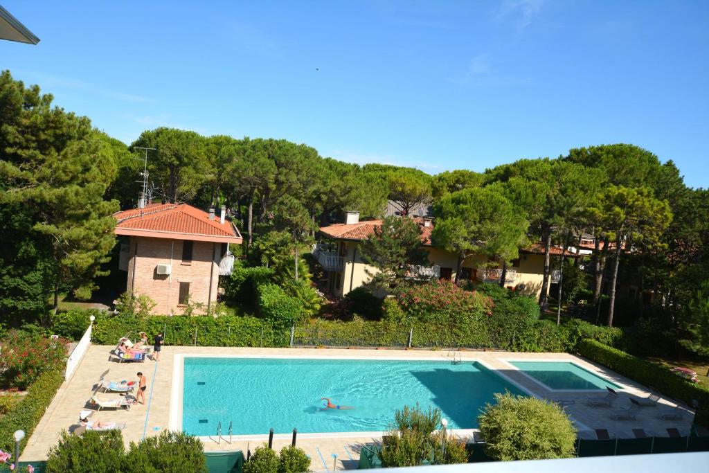 Lignano Riviera economico con piscina - 2