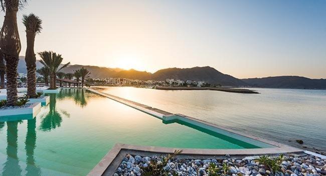 Restaurant, Le Sifah Resort Apartment in Muscat