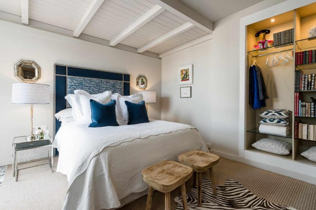Eclectic Curated Apartment with Panoramic Views - 4