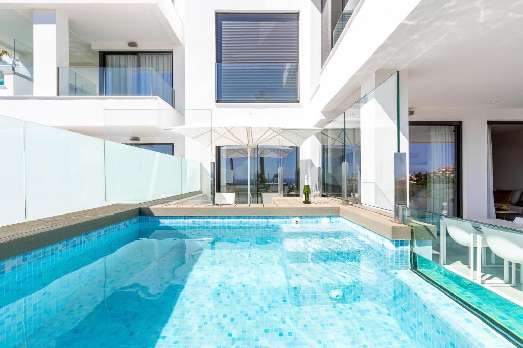 Luxury High End - Santa Barbara Heights CLC - For Work, Play & Family - 2