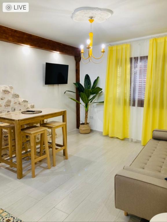Chic & Sailor Beach Home - 2