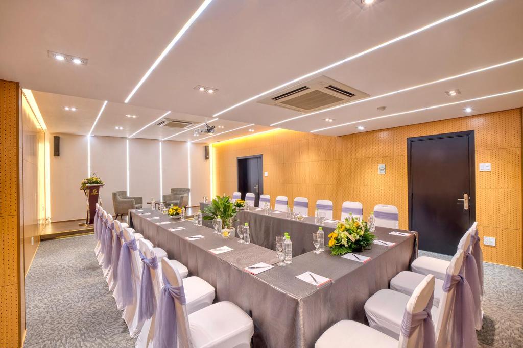 Конференц-зал/Банкетный зал