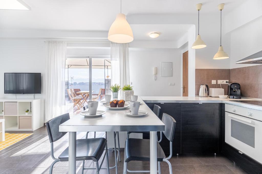 FUN BUILDING TERRACES by HOMEABOUT - 3
