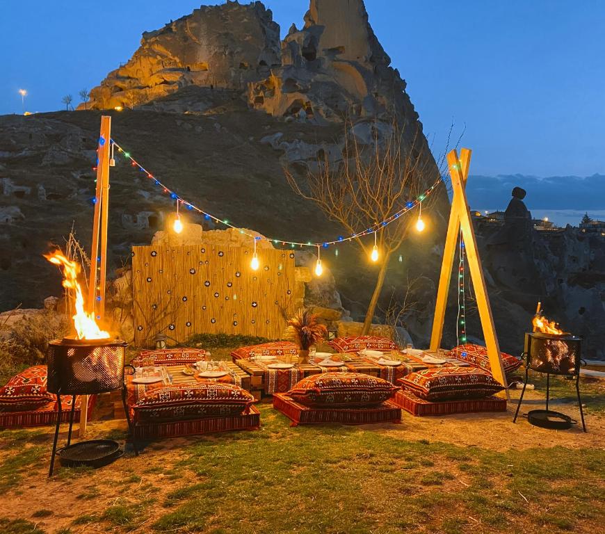 アナテレイン ブティック ケーブ ホテル (Anatelein Boutique Cave Hotel) ガーデン