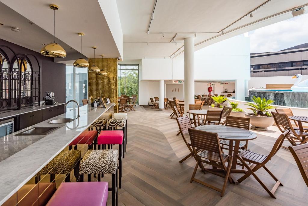 Hotel Sky, Sandton photo