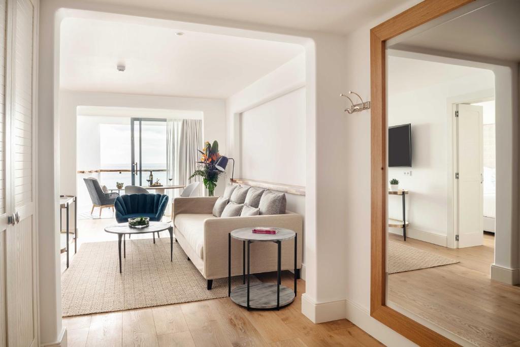 Hotel Fariones — Puerto del Carmen, Canary Islands