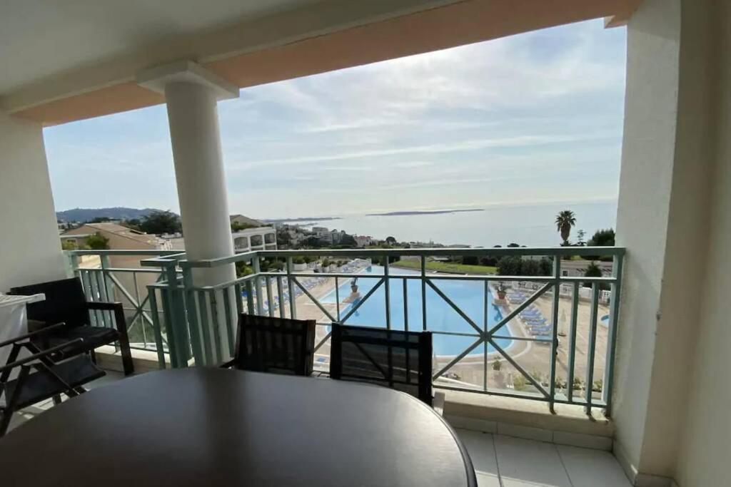 C021 Lumineux appartement avec Terrasse et Piscine - 1