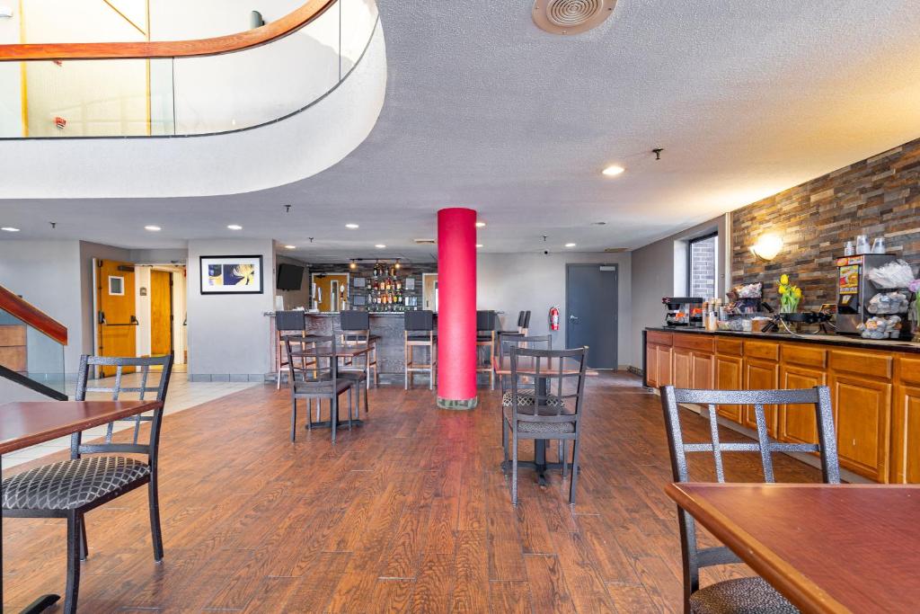 ラマダ バイ ウィンダム コロンバス ポラリス - Dining image