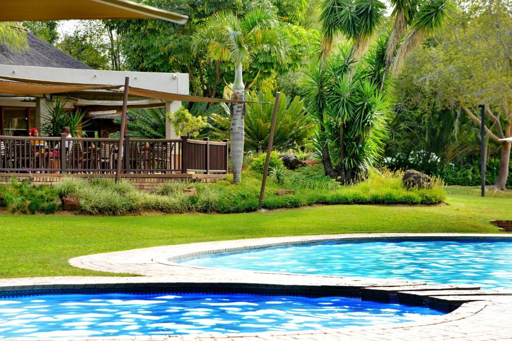 Cambalala - Private Villa - in Kruger Park Lodge - Serviced Daily, Free Wi-Fi photo
