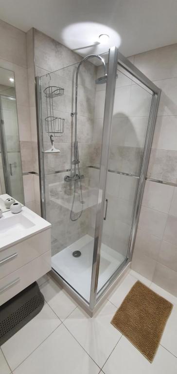 Le Lodge, T2 classé 3 étoiles avec jardin, parking, piscine & mer à 2 pas - 5
