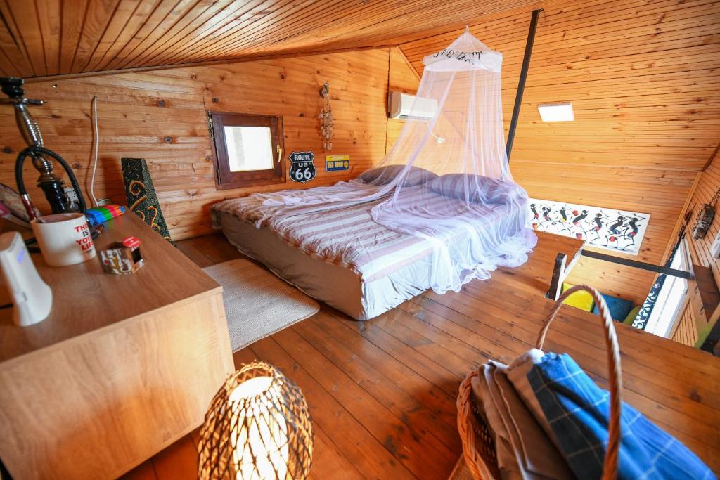 Sagando - Floating house on Sava river - 3