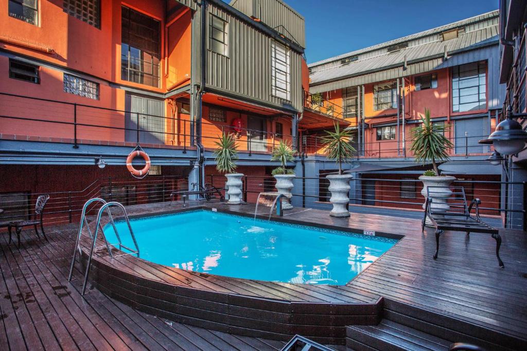 Manhattan Lofts photo