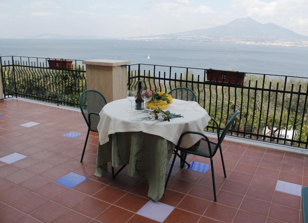 Ancelle Sorrento - Casa d'Accoglienza — Hotel in Castellammare di Stabia