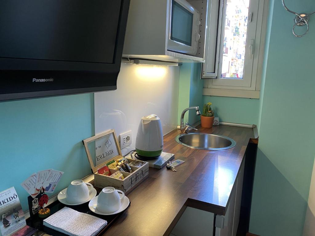 Luna Rossa Roma Guest House 5