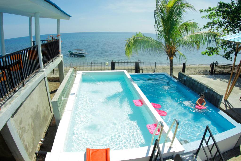 FX 72 Beach Resort