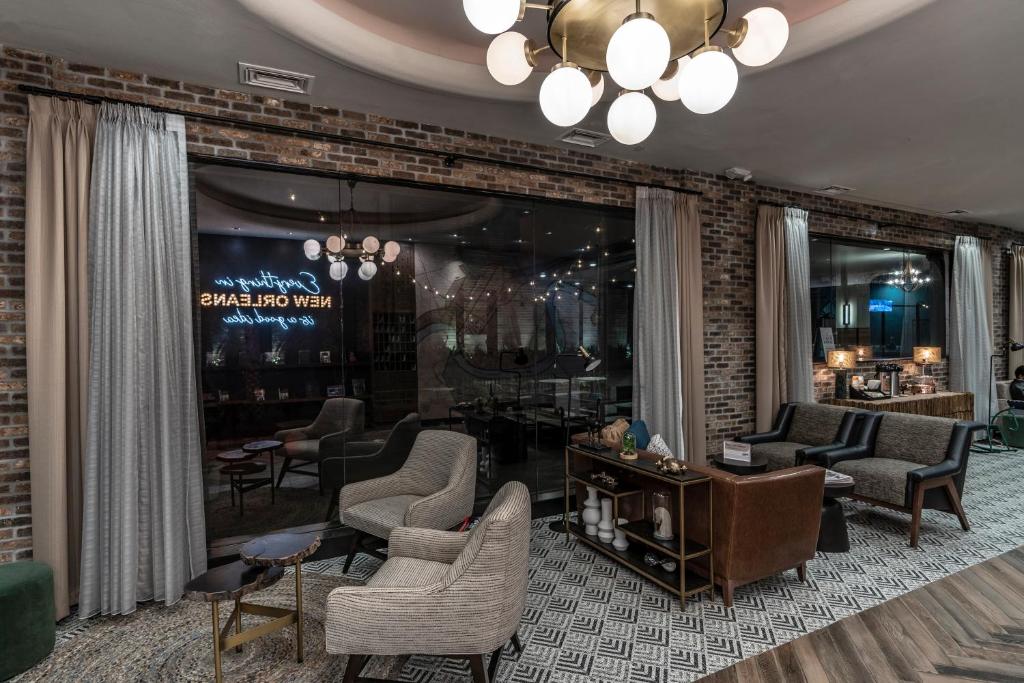 フロント・ロビー