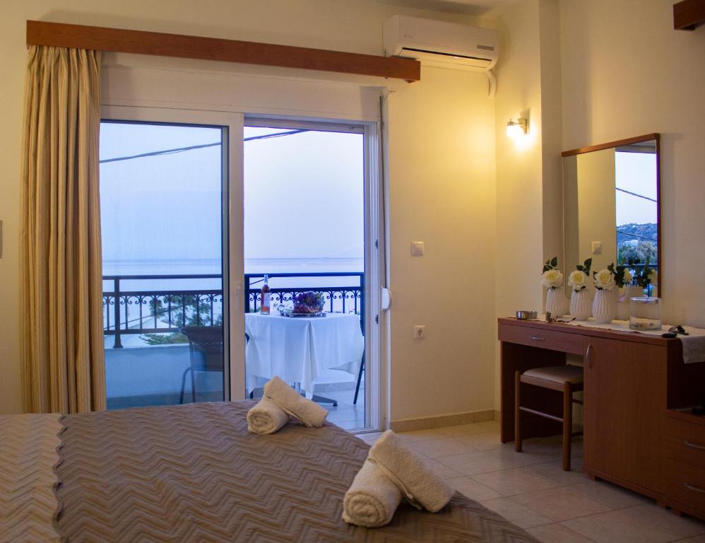 Tsambikos Apts photo