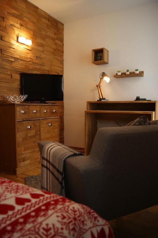 Hotel Schweizerhof photo