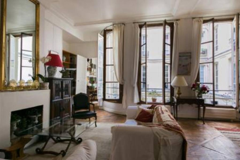 Duplex St-Michel - Quartier latin - 4