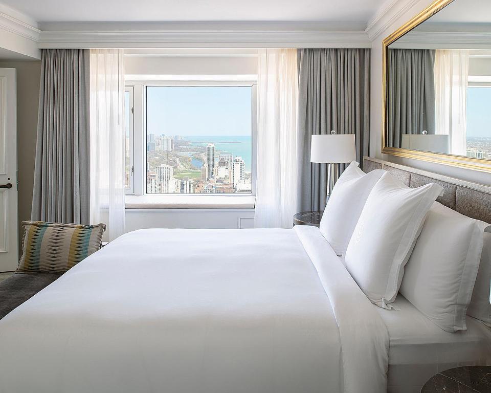 Four Seasons Hotel Chicago Photo 38