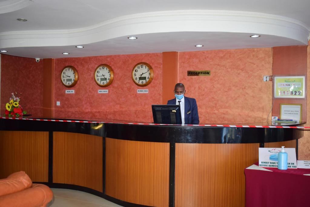 Meru Slopes Hotel