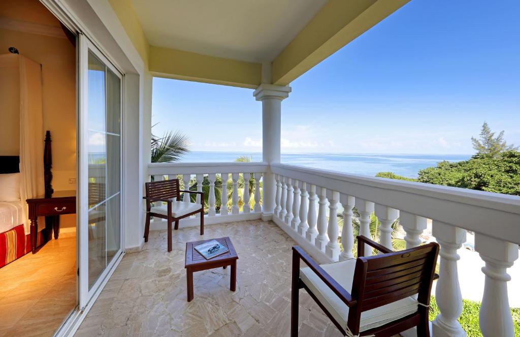 Grand Palladium Lady Hamilton Resort & Spa All Inclusive Photo 21