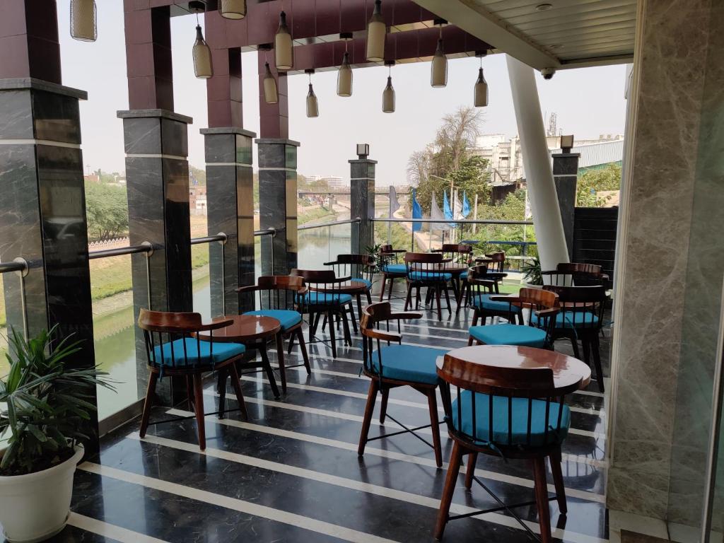 Bar/lounge