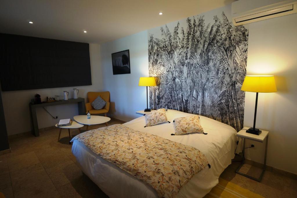 Mas Lou Caloun - Chambre d'Hote face a la piscine en Camargue - Les Saintes Maries de la Mer photo