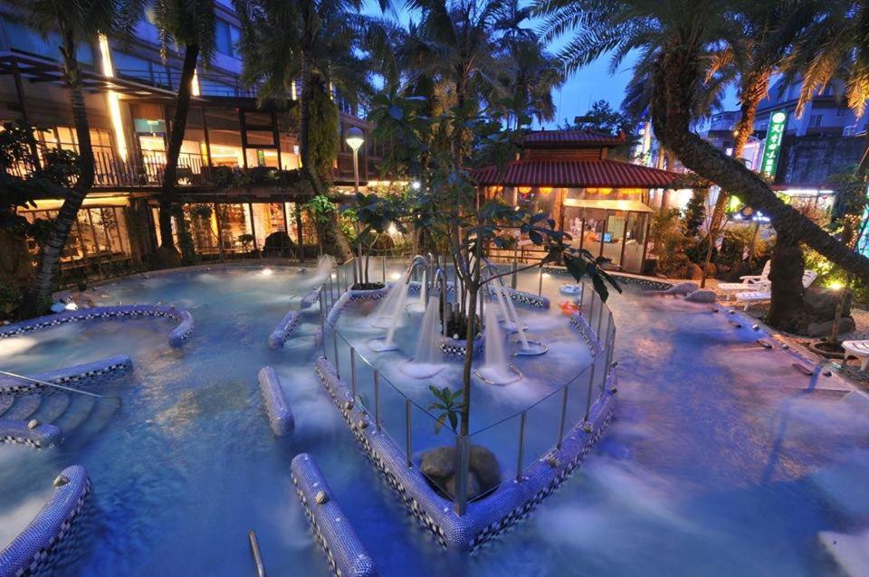 雪山溫泉會館 (Resort One Hotel)
