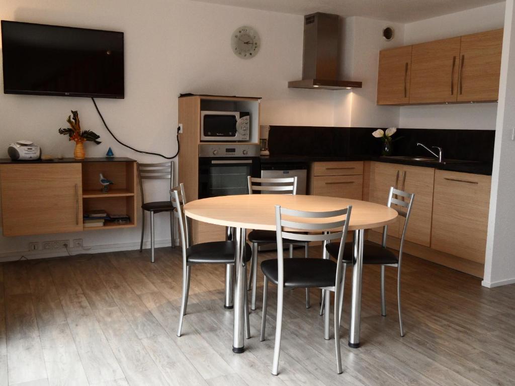 REF 164 Appartement T4 pour six personnes résidence avec piscine port Crouesty ARZON - 2