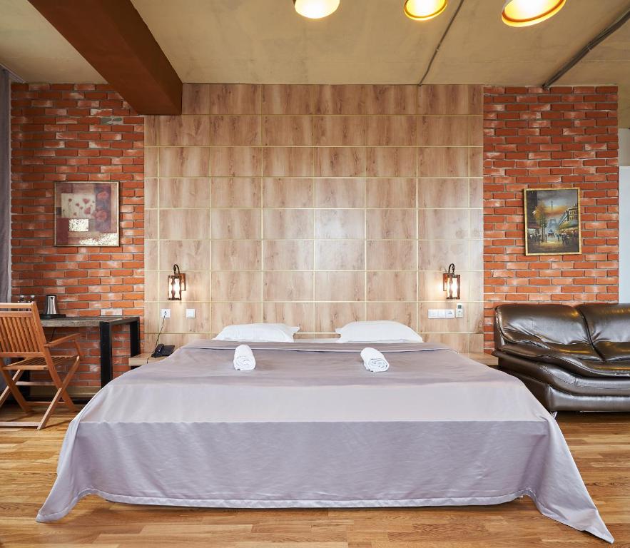 7 days hotel photo