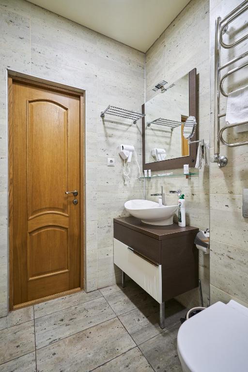 7 days hotel photo